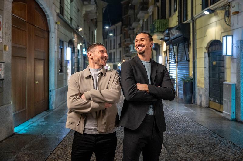 Foto COMMERCIAL Milano Via Brera, Milano Totti & Ibrahimovic