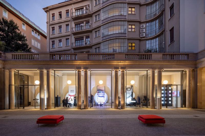 Foto ARCHITETTURA Milano Garden Senato Piero Massaro